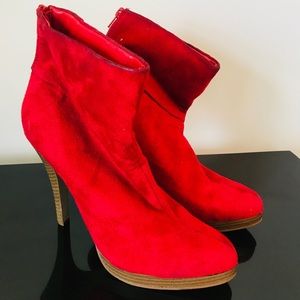 Top Moda Red Suede Booties